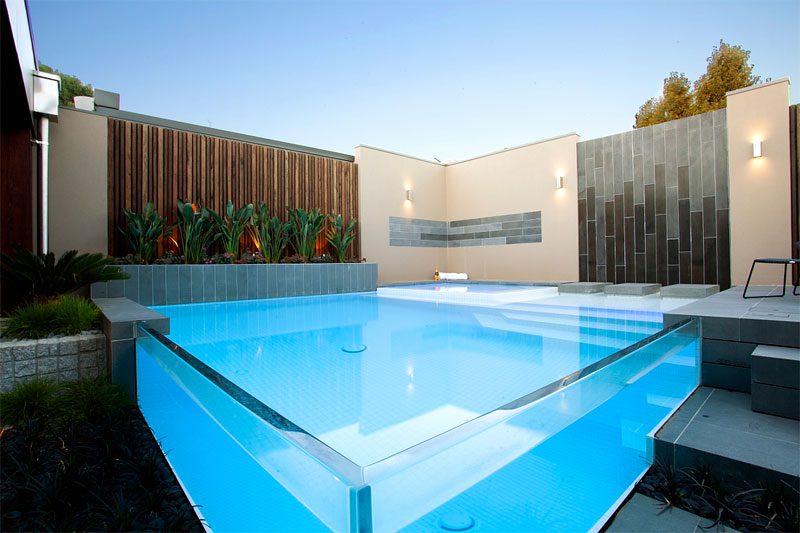 square glass pool 1